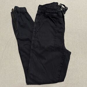 American Eagle Joggers Pants